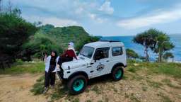 JEEP PANTAI TIMANG, SGD 41