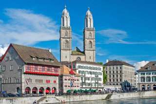 Zurich Sightseeing Bus Tour with Guided Old Town Walk