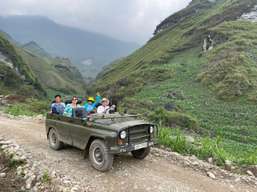 4D3N Explore Ha Giang Loop by Vintage Jeep