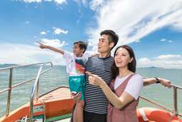 Ngong Ping 360 Tai O Pass (incl HK$20 Snack Coupon), Rp 719.684