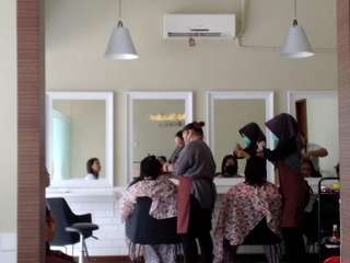 The Sandra Hair & Beauty West Bekasi, RM 26