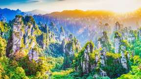 2 -Day Zhangjiajie Private Tour to National Forest Park, The Grand Canyon, Glass Bridge and Baofeng Lake