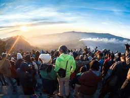 Tour Bromo Sunrise Meeting Point Malang by DMB INDONESIA