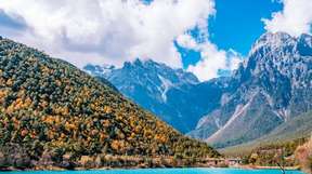 2-Day Tour to Jade Dragon Snow Mountain, Baisha Village, Tiger Leaping Gorge, Lashi Lake from Lijiang