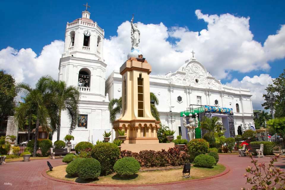 Buy Cebu City Historical Street and Food Walking Tour: Heritage Monument,  Minor Basilica of the Holy Child of Cebu & Magellan's Cross