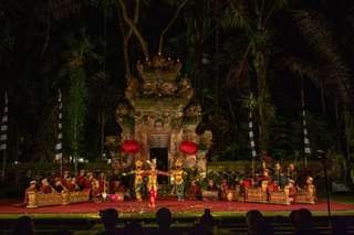 Legong Dance di Open Stage Arma Museum Ubud ( Thurday), Rp 150.000