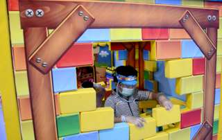 Kidzilla Ambon Manise Square, Rp 90.000