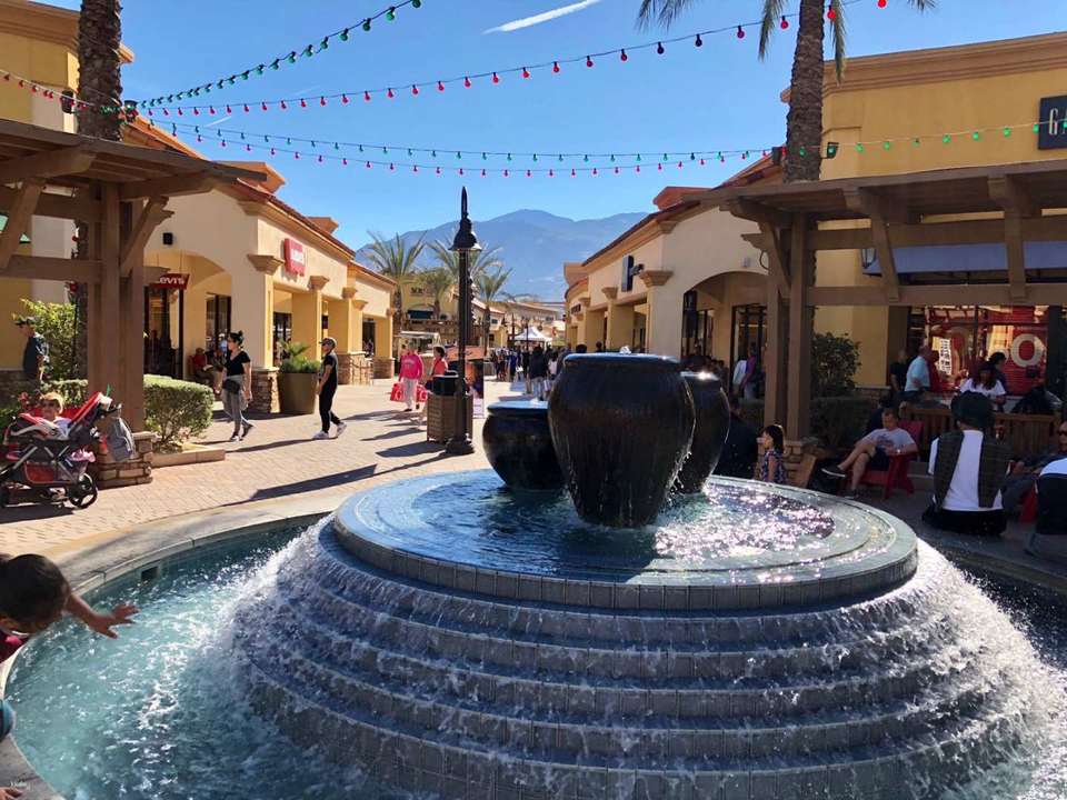 Desert Hills Premium Outlets - Visit Palm Springs