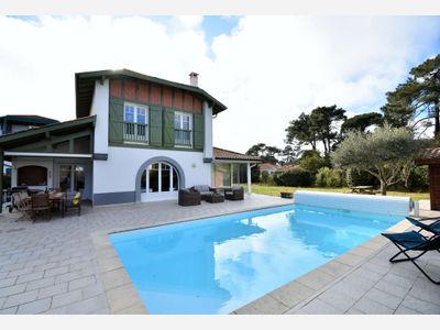 Location de vacances en villa pour 8 personnes à Capbreton(40) avec piscine