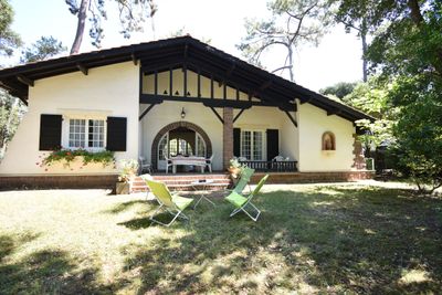 Hossegor Villa  CANTE L'AOUSET , villa en bordure du golf  et tout proche des te