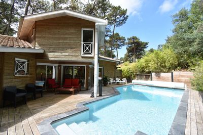 Hossegor - Très agréable villa avec piscine située dans un quartier résidentiel