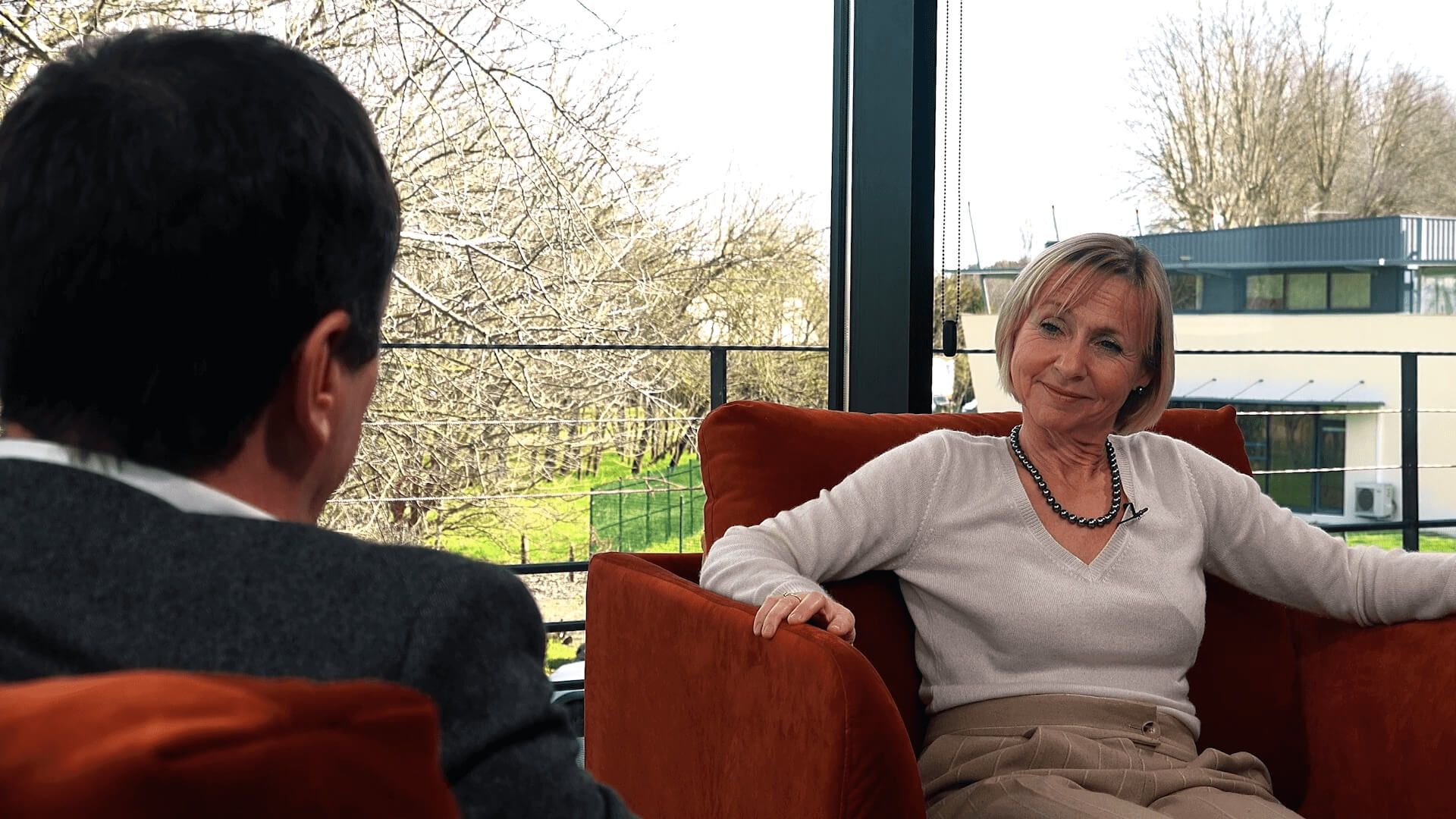 Helen Boulac dans les bureaux de Twins