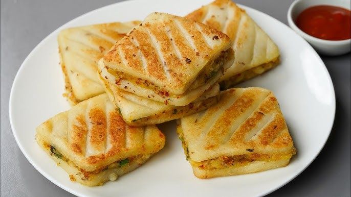Aloo Sooji Sandwich