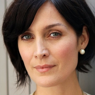 Carrie-Anne Moss