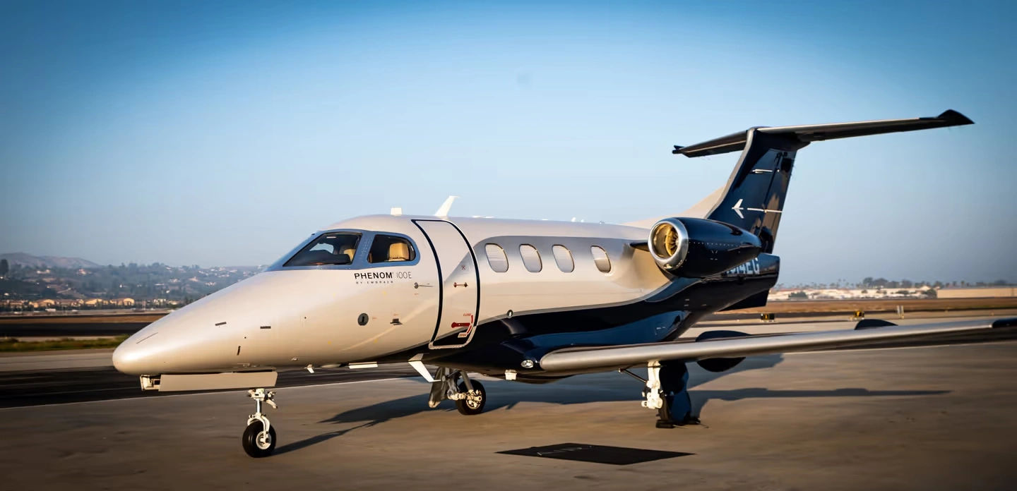 Embraer Embraer Phenom 100 aircraft in flight