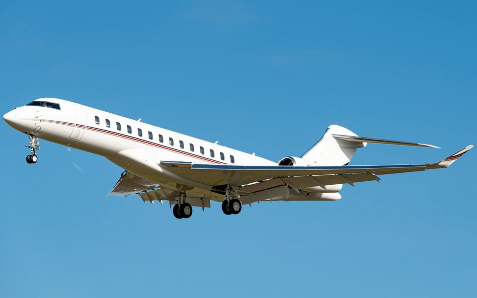 Bombardier Global 7500 aircraft in flight