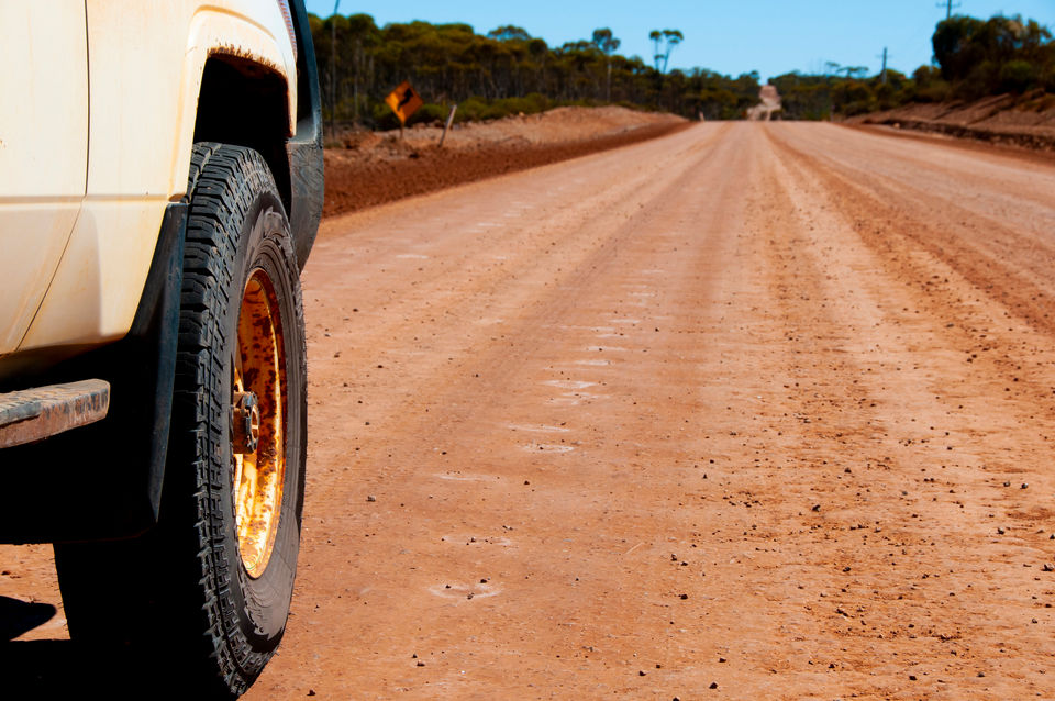 4WD tracks nestled amidst the tropical beauty of Cairns region