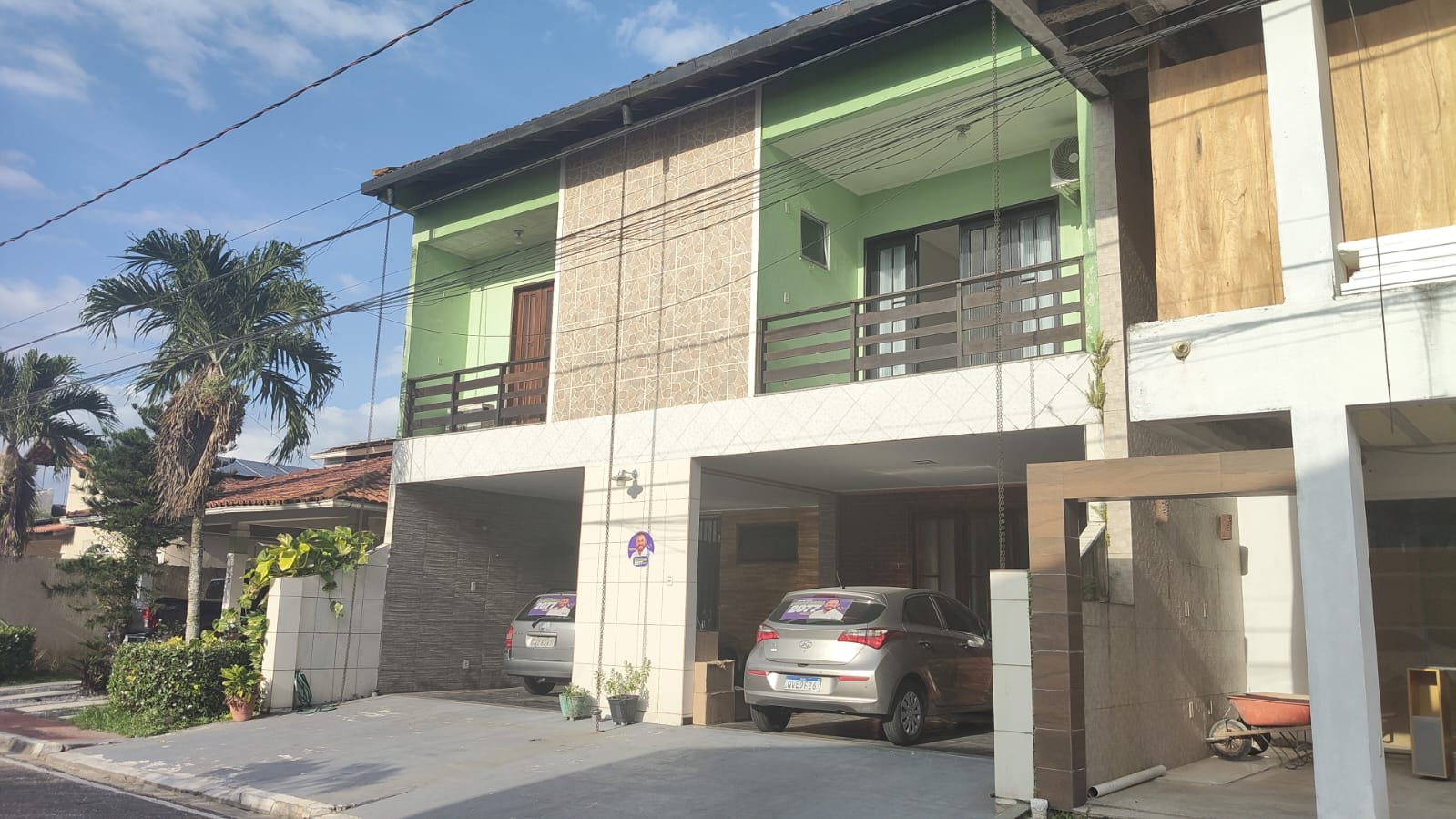 🏡 Casa Duplex no Condomínio Alto de Pinheiros | 4 Suítes, Área Gourmet e 3 Vagas – R$ 1.200.000