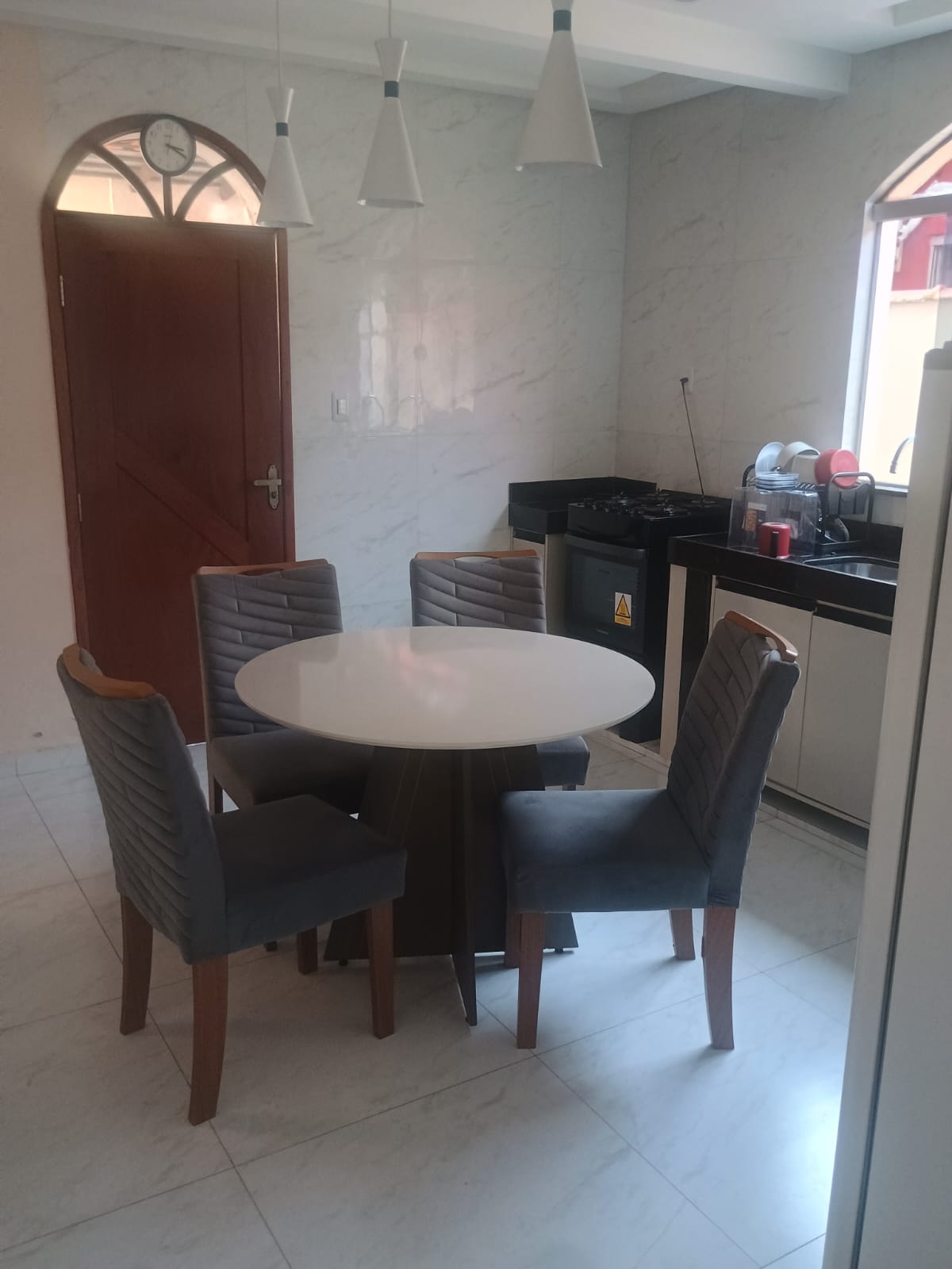 Imagem 5 de 🏡 Casas Mobiliadas e Independentes (Térrea ou Altos) no Condomínio Alto de Pinheiros – R$ 5.500 (Cada)