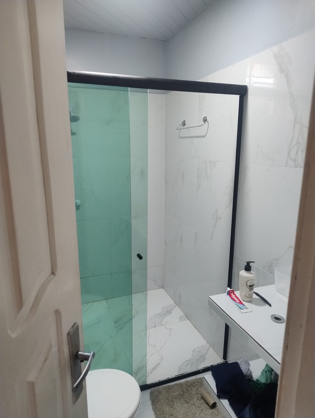 Imagem 13 de 🏡 Casa Espaçosa e Completa no Centro de Almeirim – R$ 650.000