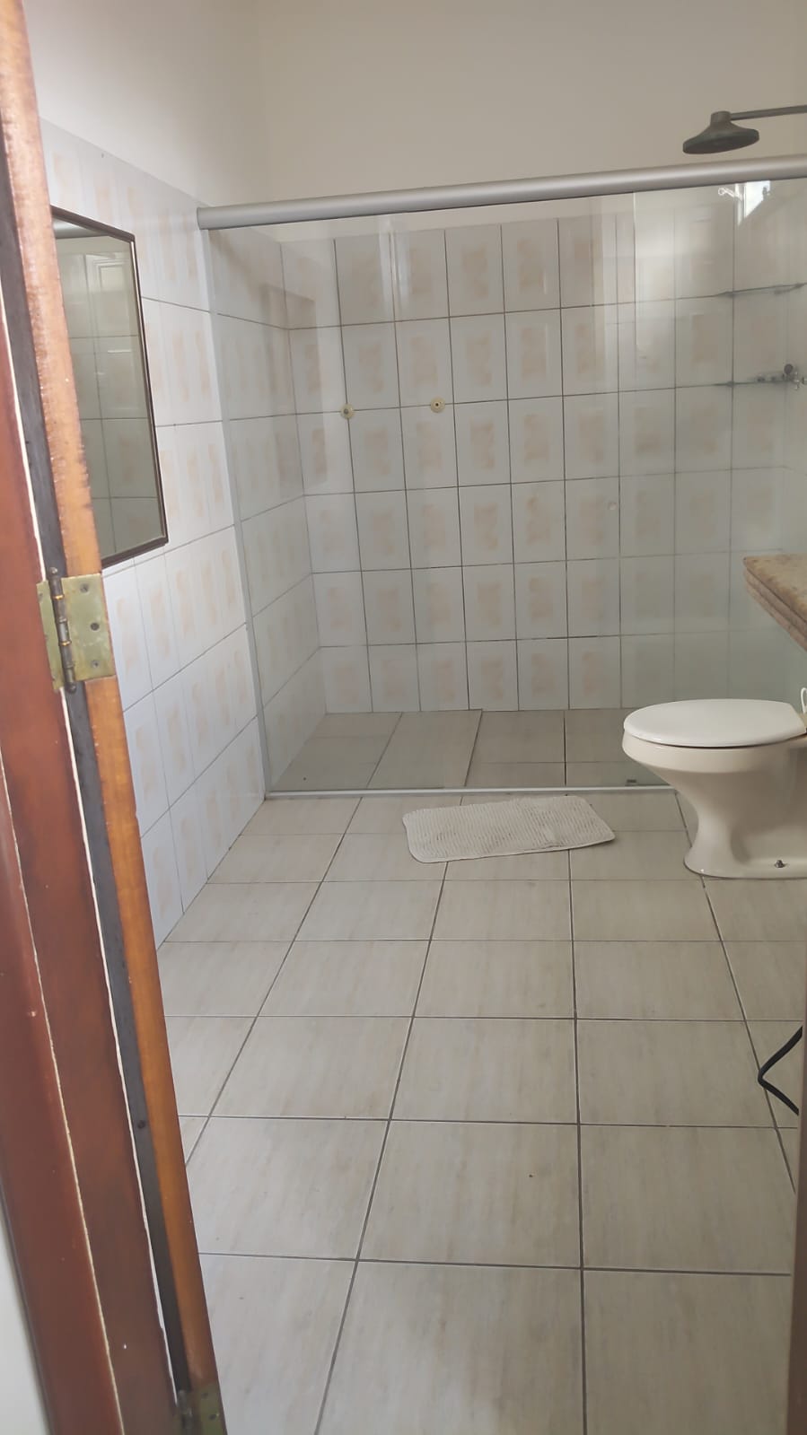 Imagem 17 de 🏡 Casa Duplex no Condomínio Alto de Pinheiros | 4 Suítes, Área Gourmet e 3 Vagas – R$ 1.200.000