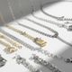 Cadenas de hombres