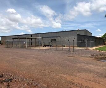 Office   Warehouse On 7,060 Square Metres                