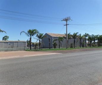 Worshop And Offices On Large Corner Block