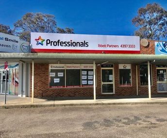 For Lease - Prominent Pacific Hwy Position