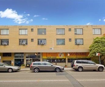 Sunny Office Near St Leonards Train Station