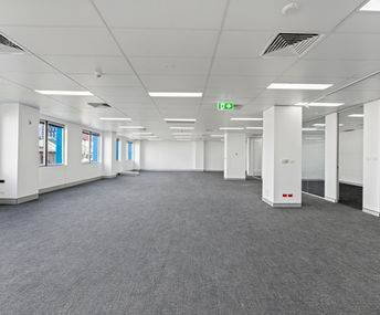Sunny Parkview Half Floor 263m2 Office