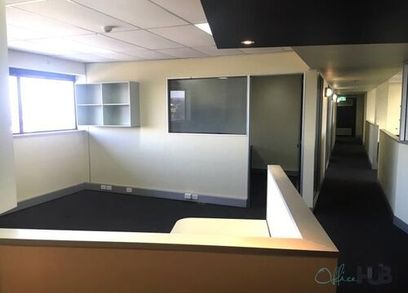 Professional space  Ideal working environment  Natural light