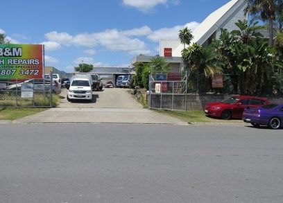 STANDALONE WAREHOUSESHOWROOM ON 4000m2