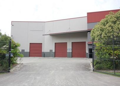 9 METRES HIGH CLEARANCE HIGH QUALITY WAREHOUSE - only $99 per m2