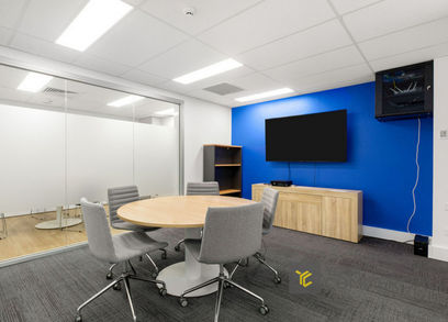 Recently Refurbished CBD Fringe Office