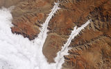 Durante los meses de invierno en el hemisferio sur (junio a agosto) y primavera las condiciones en el océano pacífico son adecuados para la formación de cúmulos y cúmulos lo largo de la costa de chile y perú. En la imagen de las nubes en las costas de perú, el 26 de julio de 2015.
Traducido del servicio de «Yandex.Traductor»