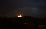 Foto: Tillea1 lugar. Arco iris lunarAl igual que con los arcoiris y paragelias comunes, para que este fenómeno ocurra en el aire, debe haber una mayor concentración de agua, de lo contrario, el arco iris lunar no se puede ver. La Luna, a su vez, debe estar en la fase de Luna llena o muy cerca de ella para reflejar la mayor cantidad de luz solar posible. Y no debe estar demasiado alto sobre el horizonte para iluminar el agua en el aire. Los arcoiris lunares son más fáciles de observar cerca de las cascadas durante la Luna llena, cuando apenas comienza a desvanecerse. Por cierto, incluso hay arcoiris lunares dobles, y se ve increíblemente hermoso.