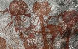 Tres figuras antropomórficas del Monumento amakha 4 en Tanzania. (Imagen: Maciej Gzhelczyk, Universidad Jagellónica)