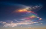 Un raro fenómeno atmosférico llamado "puente del arco iris"