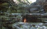 The eternal flame is housed under a waterfall in a Park Chestnut Ridge in the state of new York.
Translated by «Yandex.Translator»