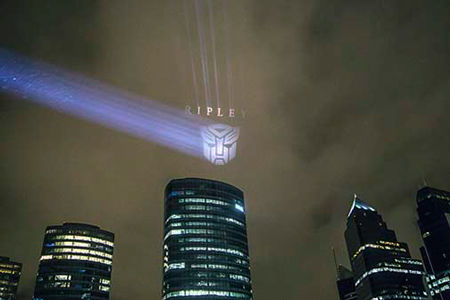 Logo projection in the sky
Translated by «Yandex.Translator»