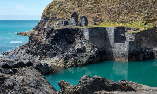 Blue lagoon and temple of MinervaPhoto author: Andrew Kearton / Alamy