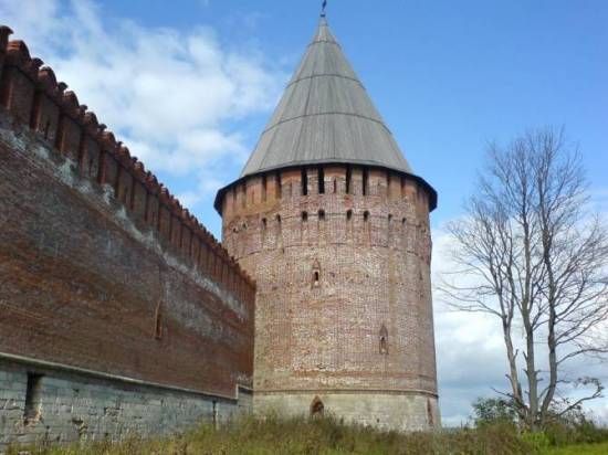 Самая мистическая и легендарная из&nbsp;башен Смоленского кремля — Веселуха.
