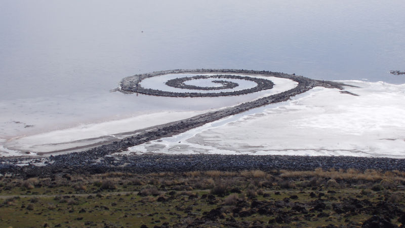 The Work Of Robert Smithson
Translated by «Yandex.Translator»