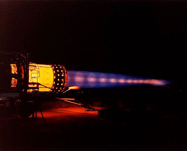 Pratt &amp; Whitney J58 turbojet engine on afterburner, Mach discs are visible