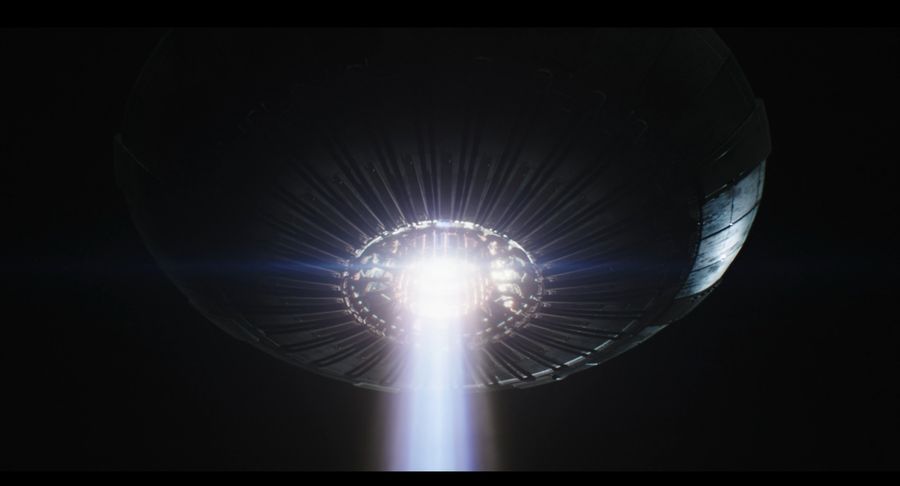 UFO with tractor beam
Translated by «Yandex.Translator»