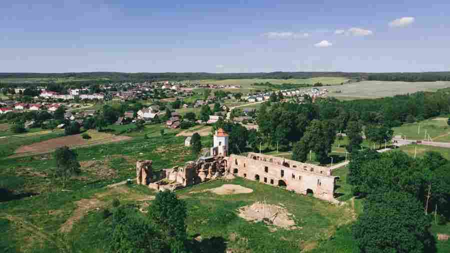 Ruinas del castillo de Holz