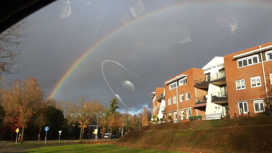 Reflection of the steering wheel in the glassPosted by u/BaconlessnessThe steering wheel reflection looks like a planet in the sky