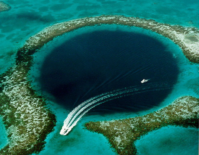 The great blue hole in Belize
Translated by «Yandex.Translator»