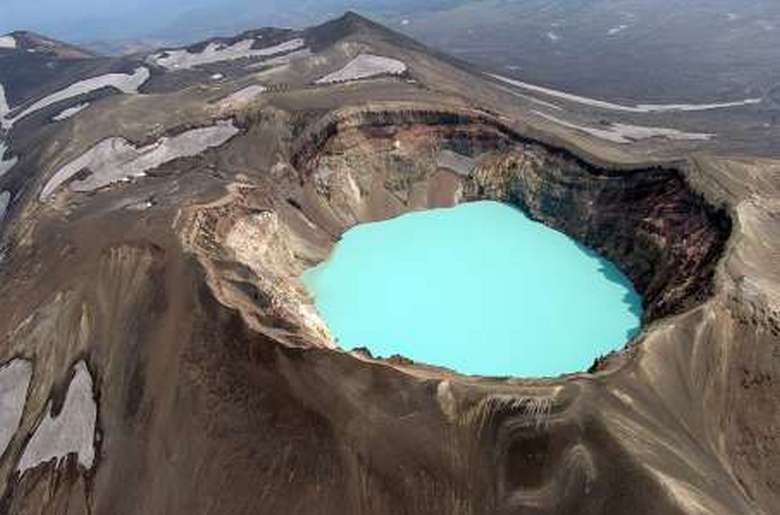 Lake Fumarole at the foot of the volcano Uzon
Translated by «Yandex.Translator»